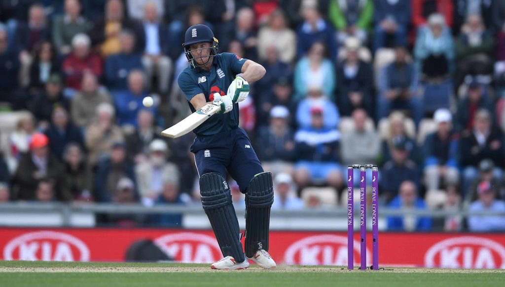 💯 for <a href="/josbuttler/">Jos Buttler</a> 

Only 50 balls &amp; brought up with a 6. 

Brutal batting! 

#bbccricket #ENGvPAK