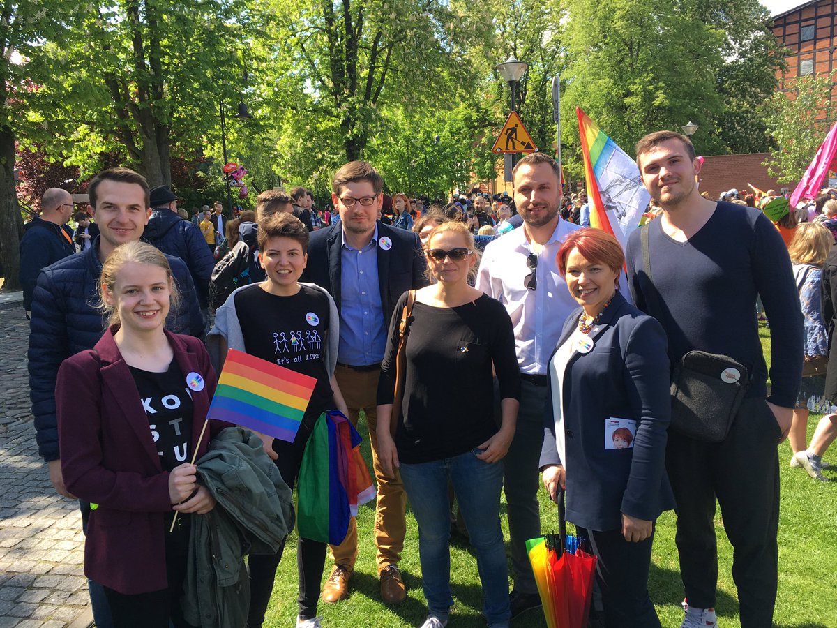 BydNowoczesna's tweet image. #MarszRówności w Bydgoszczy jesteśmy i wspieramy