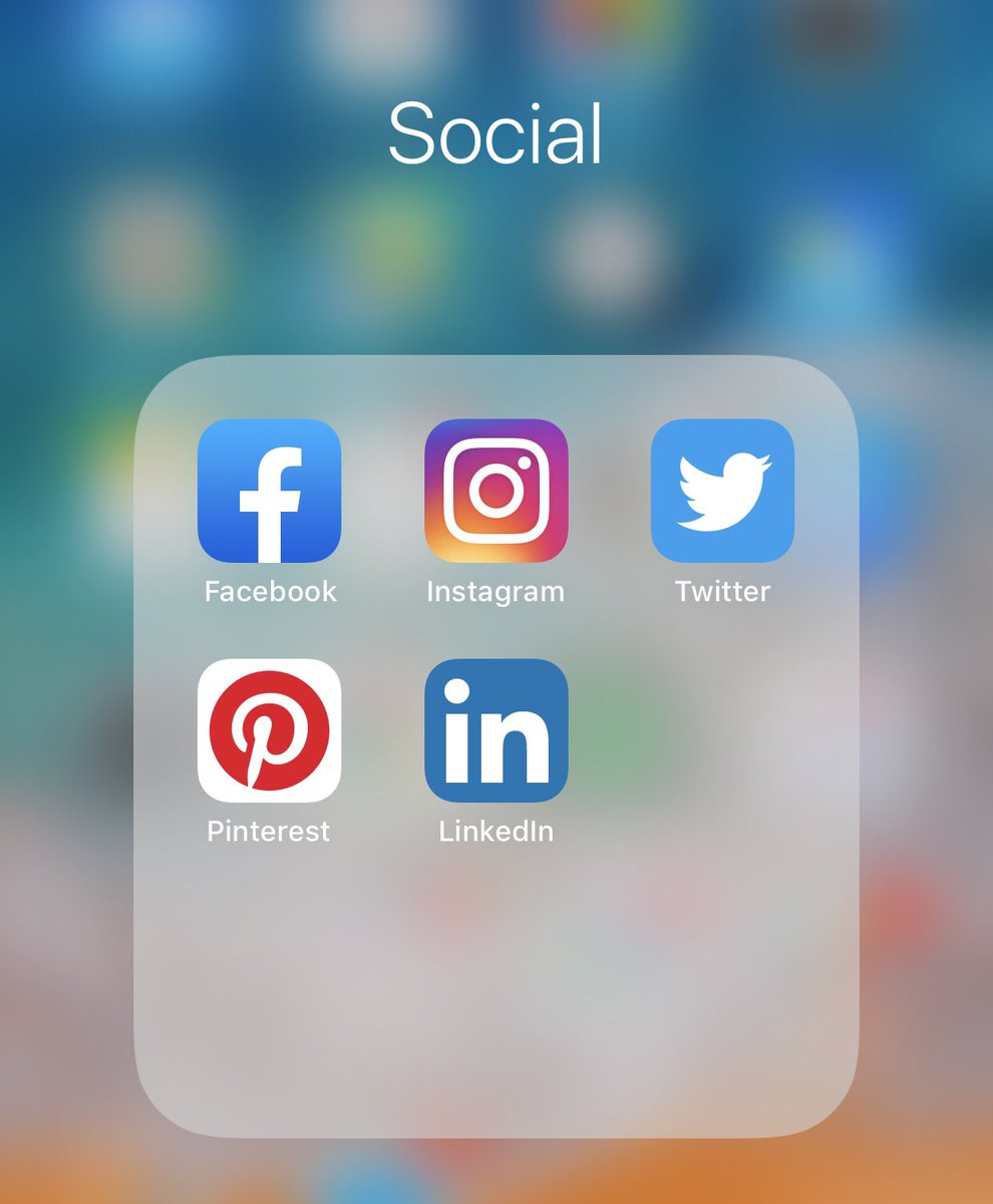 IamJMBasa's tweet photo. What happened to @facebook's icon update. It looks like @Twitter now. https://t.co/jjFdRWMoUb