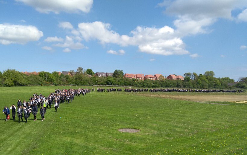 A fabulous afternoon enjoyed by nearly a thousand people (students, staff and visitors) raising funds and awareness for a local dog rescue group <a href="/StrayAidDogs/">Stray Aid</a> @fram_official <a href="/TheNorthernEcho/">The Northern Echo</a> @Framheadteacher