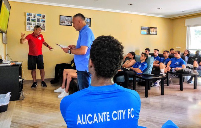 Smarta Sports (@smartasports) on Twitter photo Our friends at <a href="/alicantecityfc/">Alicante City Football Club</a> prepare tactically for their vital play off game at home. Best of luck to the City boys!!
#Playoff #football #preseason #spanishfootball #collegesoccer #nonleague #footballcamps #footballtrials #menssoccer #nonleaguefootball #soccer #chasethedream Our friends at <a href="/alicantecityfc/">Alicante City Football Club</a> prepare tactically for their vital play off game at home. Best of luck to the City boys!!
#Playoff #football #preseason #spanishfootball #collegesoccer #nonleague #footballcamps #footballtrials #menssoccer #nonleaguefootball #soccer #chasethedream