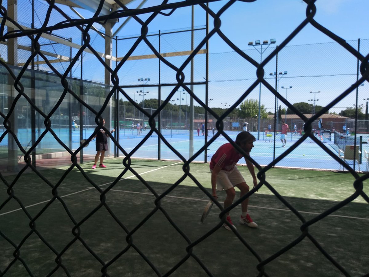 InclusionyApoyo's tweet photo. Estamos celebrando nuestro I Campeonato de Pádel. ¡Estás a tiempo de pasarte!
https://t.co/TTZRrnTknt https://t.co/7Y5s44PuI3