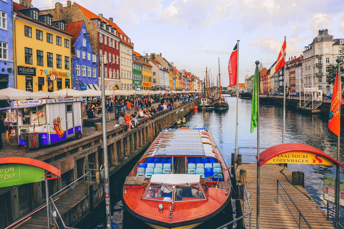 Departful's tweet photo. An Insider's Guide to Copenhagen Neighborhoods: https://t.co/mwo5fAuETb https://t.co/I6GoqpRal0