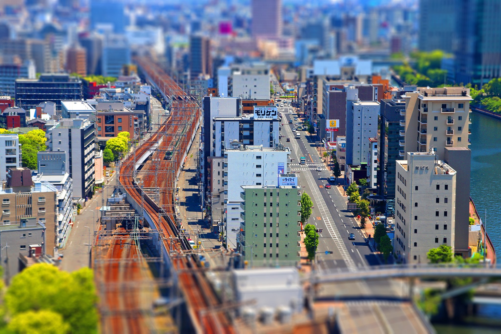 1 87のサラリーマン Minitoru87 ミニチュア風写真家 大阪歴史博物館とommビル屋上スカイガーデンから撮影した風景 チルトシフト 大阪歴史博物館 スカイガーデン 大阪城 T Co Mnumzzixlu Twitter