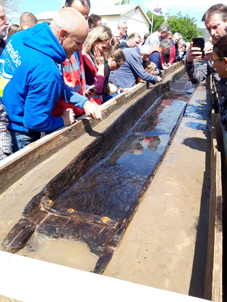 En dit is m dan.. blootgelegd met behulp van zo'n 100 vrijwiligers die van heinde en verre kwamen.  #romeinenweek #archeologie #publieksparticipatie