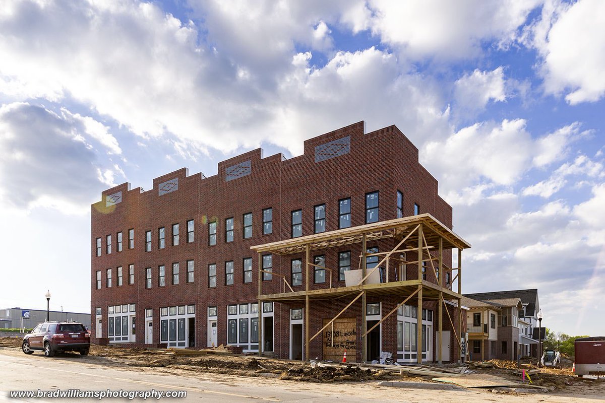 GrowOmaha's tweet photo. Construction is well underway at the #UrbaWaters development in @CityofPapillion next to #PrairieQueen lake. 1/3. #papillion #omaha π·:@bradwphoto https://t.co/rPMrMuvp3W