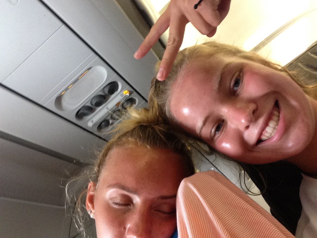 em_strieter's tweet photo. Happy birthday Jessie!!! Love you lots gal, so thankful for all of our memories together!💛💛💛 https://t.co/kjjdrPO39t