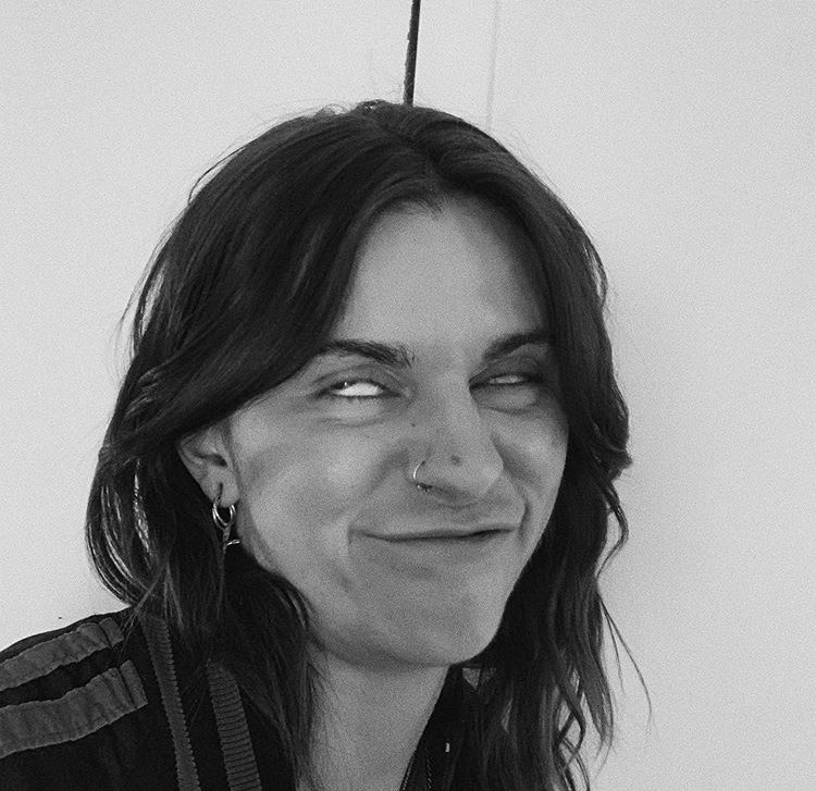lowqgvnn's tweet photo. what a dork https://t.co/SjraPZtcxs