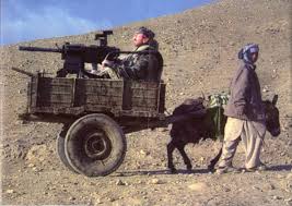 Nette Afghanische Mitbürger. Alle sind Opfer keiner Täter. Links im Bild Chirurg und rechts im Bild Ingenieur.
😠💥