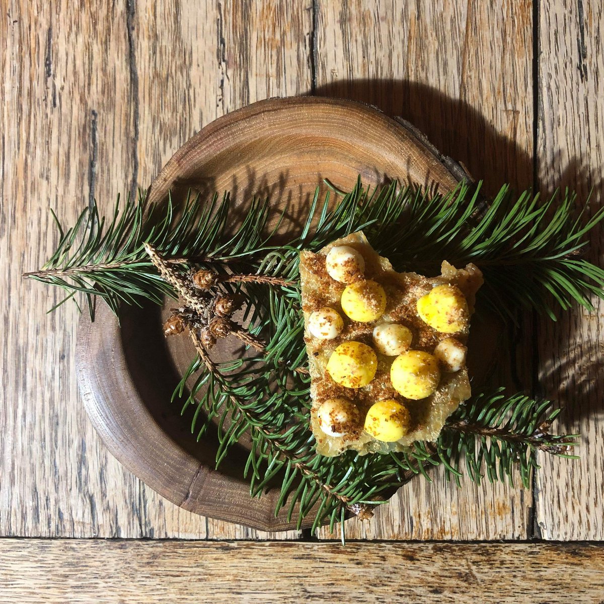 Machine House (@machine_house) on Twitter photo Our latest snack....                     Oyster, Rapeseed Oil Mayonnaise, Crispy Chicken Skin.... Our latest snack....                     Oyster, Rapeseed Oil Mayonnaise, Crispy Chicken Skin....
