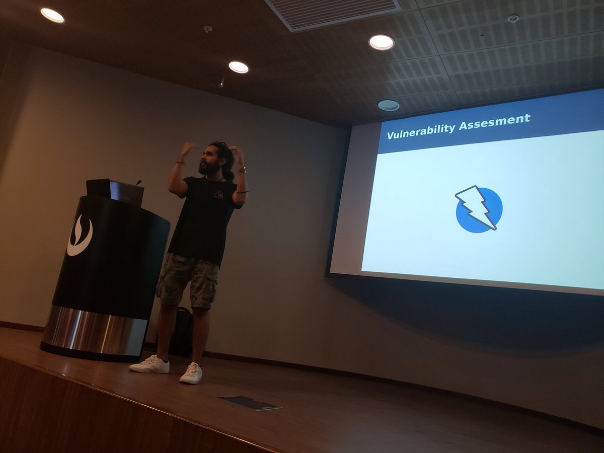 OWASP_Peru's tweet image. Ahora @SeguridadBlanca con su charla sobre Automatización en #ZAProxy #Zap @zaproxy  #OWASPLATAM2019 @owasp @UPCedu