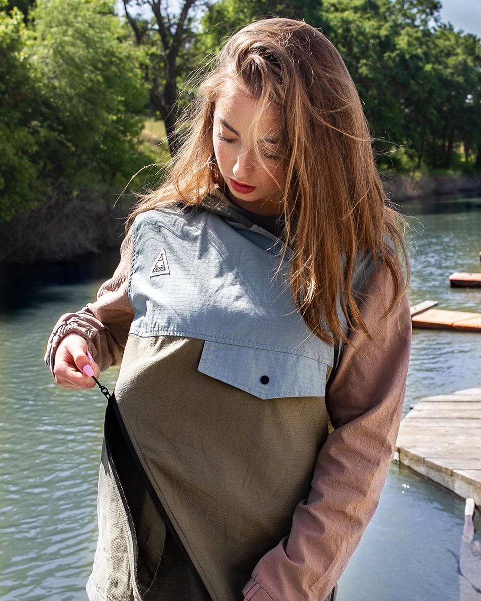 UnionWayPDX's tweet photo. Check it out today at #UnionWayPDX @allgxxd Wanna! Wanna!
Don’t you wanna Carlotta!! 🍂🍃🍁 #AllGxxdPDX
Tri DoubleZip Carlotta - $99 📸: @madisontaylorthomas
#AllGxxd #SP19 #DoubleZip #Carlotta #pdx #portland https://t.co/9EPz6BpzrH