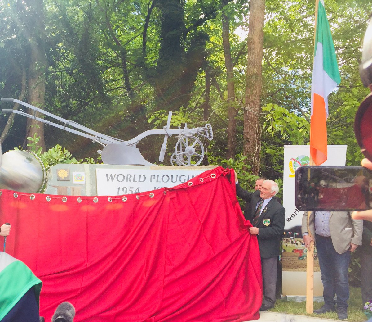 NPAIE's tweet photo. Wonderful &amp; joyous scenes as the 1954 Cairn of Peace is officially unveiled @radiokerry @World_Ploughing @radiokerry @kerryman_ie https://t.co/3dpcd6bTDl