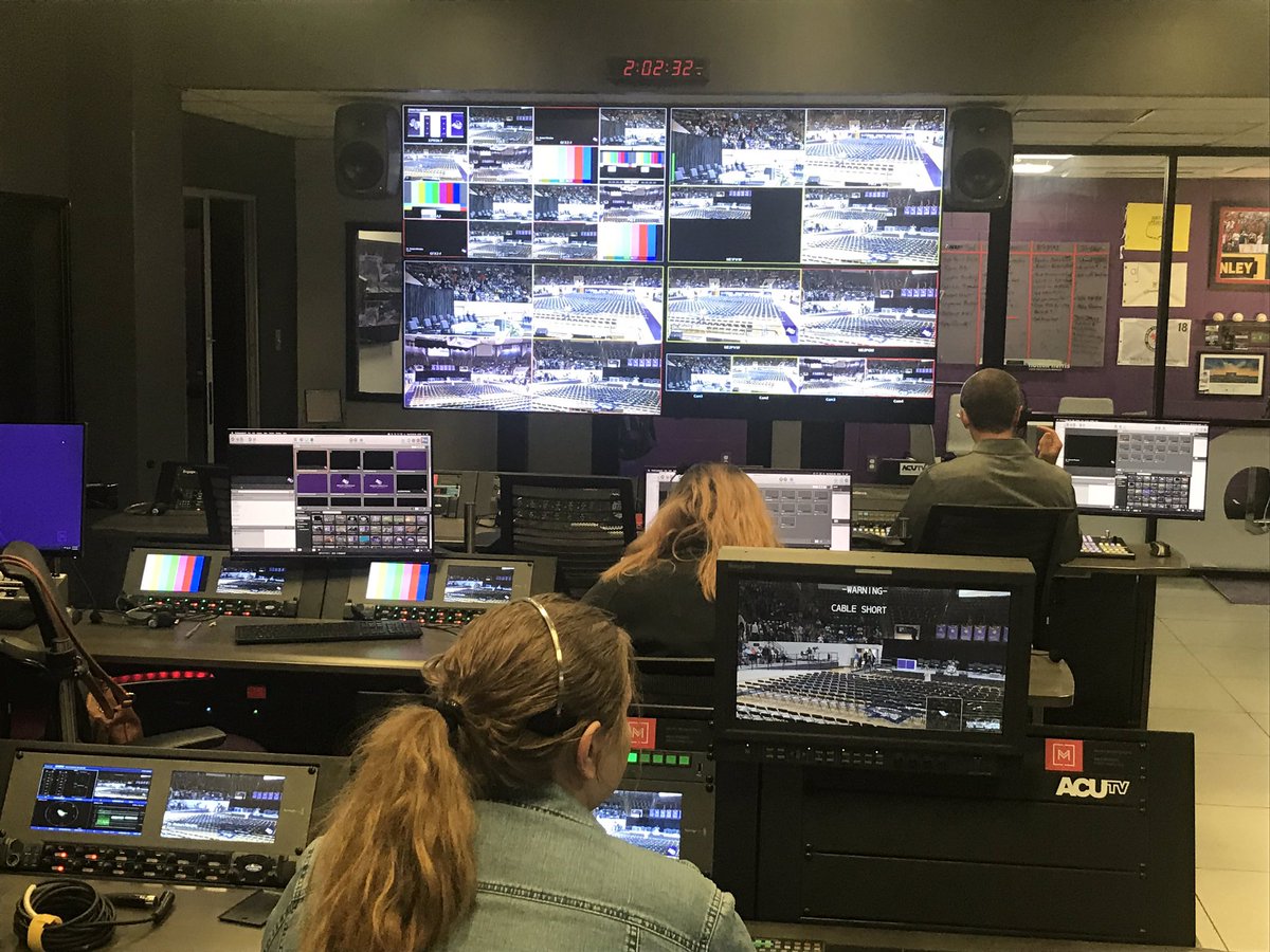 ACUjmc's tweet photo. It’s GRADUATION DAY! And ACUTV is on the job! https://t.co/8zTfaIhZGL