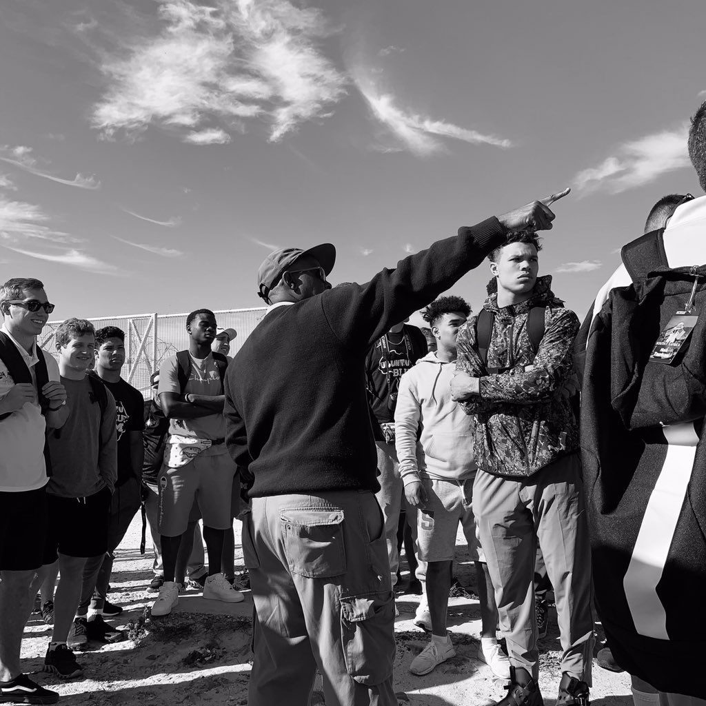 MZordich's tweet photo. One week in South Africa πΏπ¦
From the prison tour on Robben Island and the reality of Apartheid - to the highest peaks of Table mountain and the open trails of the African Bush-we LEARNED, we CLIMBED, we GREW and we EXPLORED - TOGETHER!
This is #ubuntublue https://t.co/bXdrnn58lA