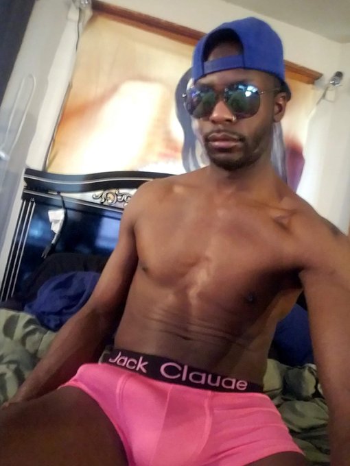New underwear what y'all think https://t.co/JuhZR0bsy6