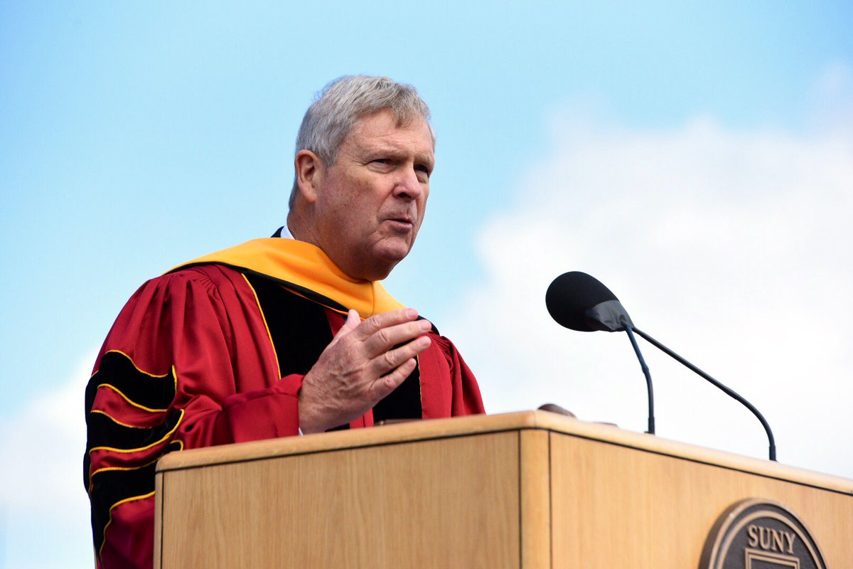 EricaPhotog's tweet photo. Keynote speaker Former US Secretary Of Agriculture; President and CEO of the US Dairy Export Council, Thomas J Vilsack at @SUNYCobleskill 101st Commencement #CobyGrad #Cobleskill https://t.co/a47noUQVGz