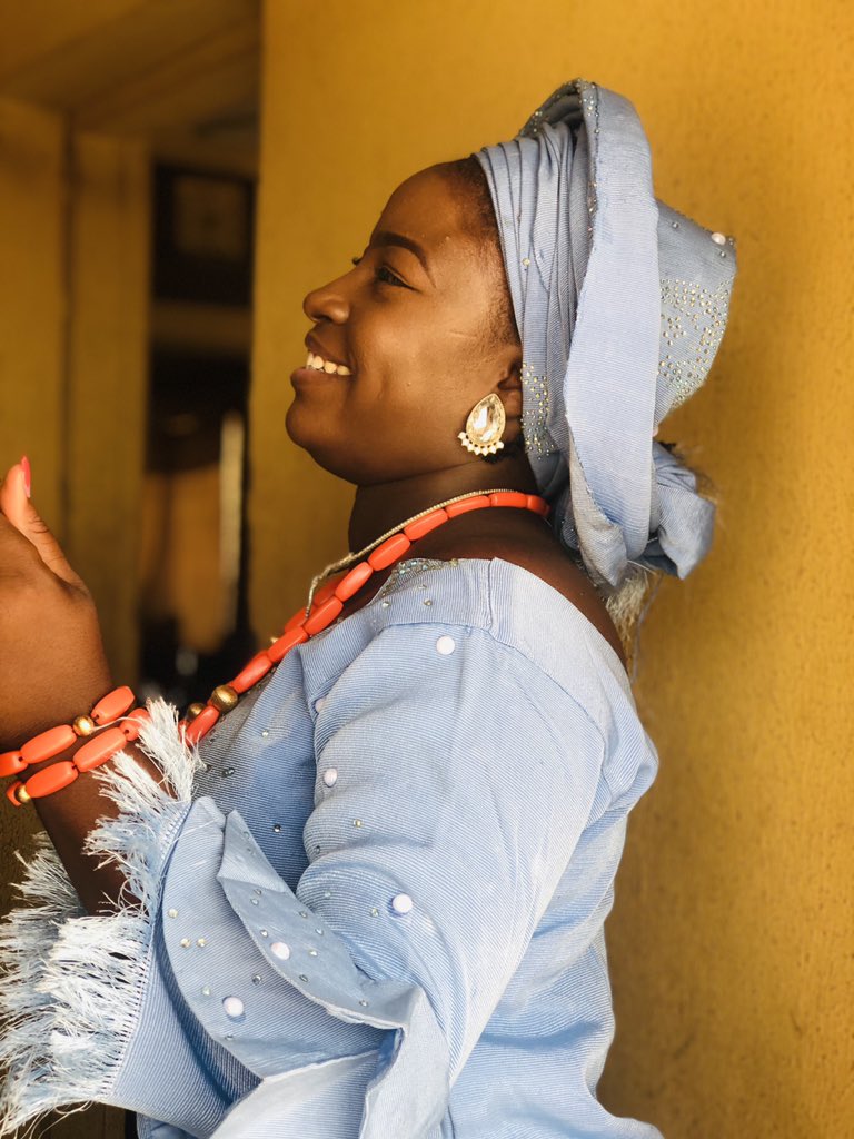 chocorings_'s tweet photo. #owanbe
#cultureprime
#BeAKing
#ilovemycolor
@Iambusayotemit2
#saturdae https://t.co/gjbT8zUHX3