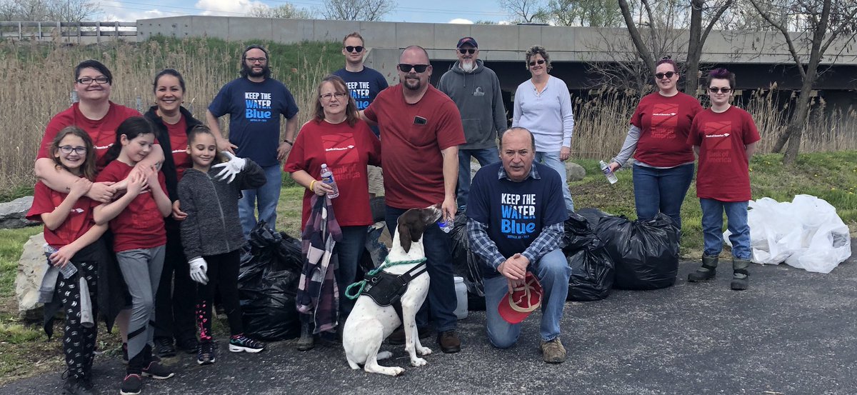 LauraDolanBFLO's tweet photo. We all need to be engaged in taking care of our #environment so that we have livable, drinkable water. I played a small part w/my #Buffalo @BankofAmerica teammates at @BNWaterkeeper #ShorelineSweep, the largest single day clean-up in #WNY. #BofAVolunteers https://t.co/dGCjoicSx9