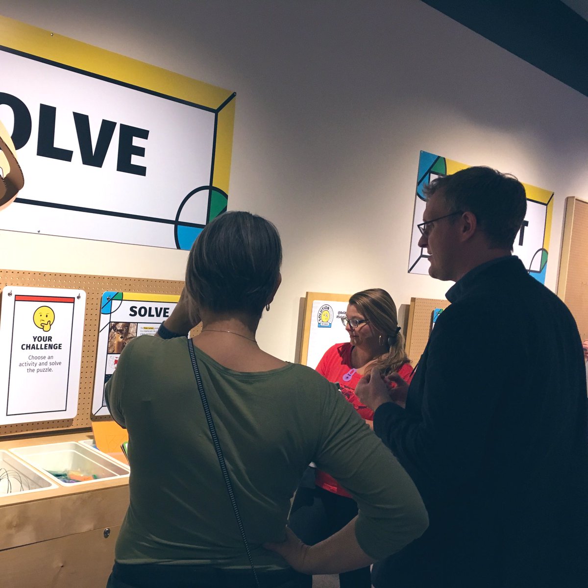 DrHolly's tweet image. Guests to the @BellMuseum #SolutionStudio today got to meet some of the researchers who inspired our creative challenges: @peter_a_larsen from @umnCVM; @AtenaHaghighat1 from @UMNPlantPath @CFANS; and Jay Austin from @UMDSwenson @UMNDuluth bellmuseum.umn.edu/event/solution…