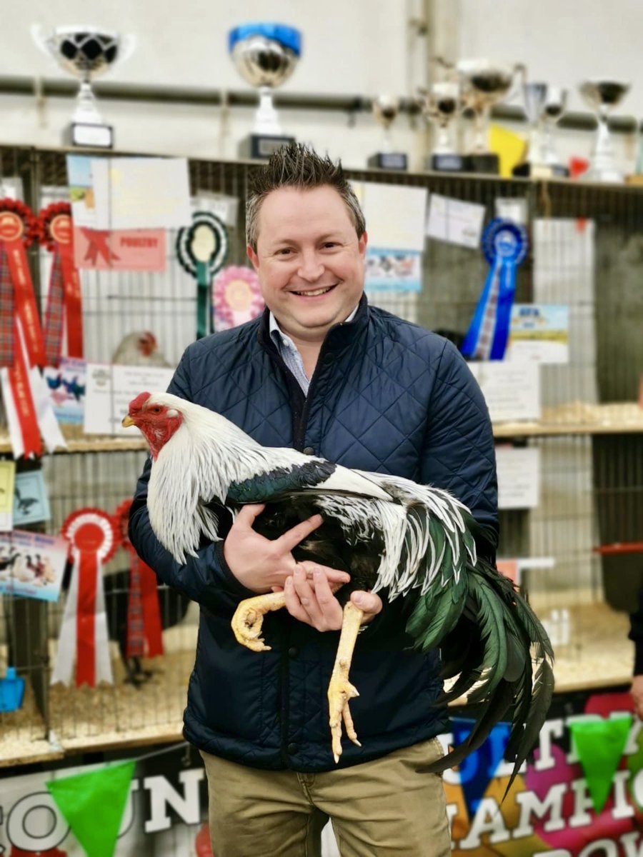 Heiko1979's tweet photo. Great day out @ayrcountyshow, presenting some nice prices sponsored by @EGGER_UK to some lucky winners. Congratulations to all the champions 👍#sunnyScotland #SaturdaySummer #DayOut #EggerBeer https://t.co/bRLchUpNL1