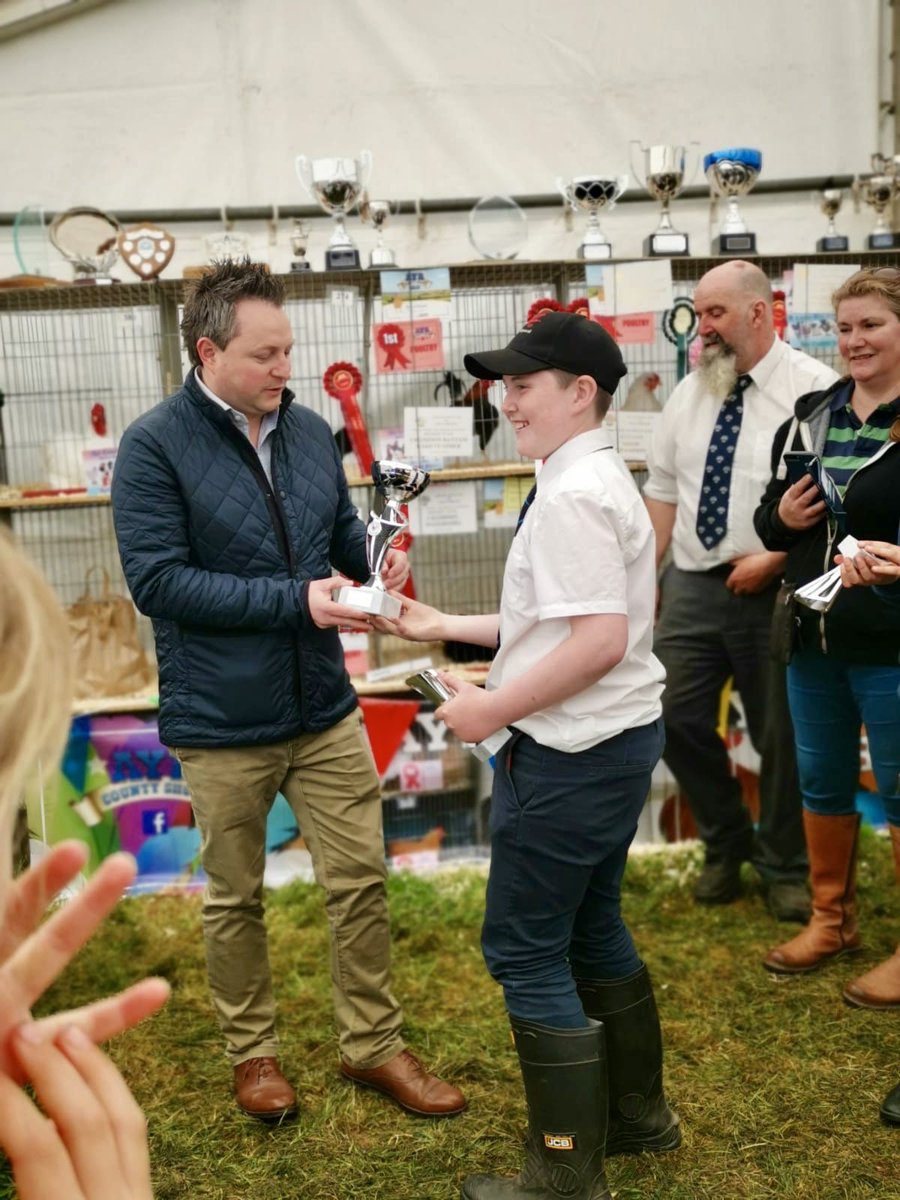 Heiko1979's tweet photo. Great day out @ayrcountyshow, presenting some nice prices sponsored by @EGGER_UK to some lucky winners. Congratulations to all the champions 👍#sunnyScotland #SaturdaySummer #DayOut #EggerBeer https://t.co/bRLchUpNL1