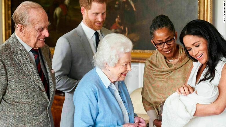 CNN's tweet photo. Meghan and Harry's baby Archie won't cure racism in UK -- but he marks progress | Analysis https://t.co/s00I7PYWbj https://t.co/4rPrMgISTP