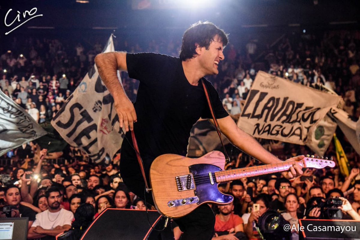 ciroylospersas's tweet photo. Anoche en el Luna Park.  
Hoy | 21 horas puntual.  
15 de AGOSTO nueva función por entradas agotadas. https://t.co/jvTK34FsHc