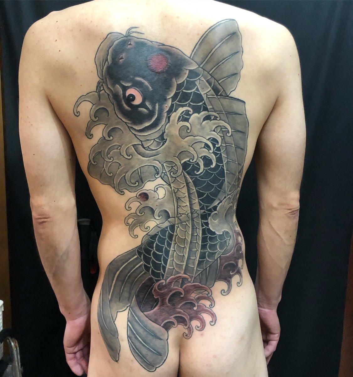 入門前最後の一匹鯉。完成しました。来年あたりに額を付けに来てくれる