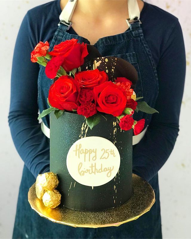 dbakers_miami's tweet photo. Roses are red, violets are blue and this cake could be yours too 🤣🤣 tomorrow is mother’s day 💖😬💖 and we have lots of goodies at the store 😍💖 #miamicake #flowercake #redroses #mothersday #ilovemom #miamilifestyle #miami🌴 #miamifoodie #miamibakery … https://t.co/pnMAs6C1Dx https://t.co/haYCxDl09m