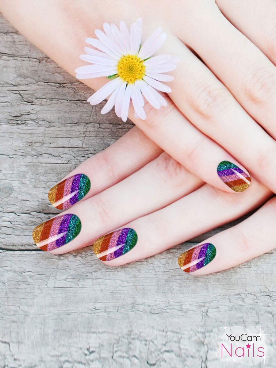 nailogical's tweet image. Did some nail art💅 

I’m pretty good