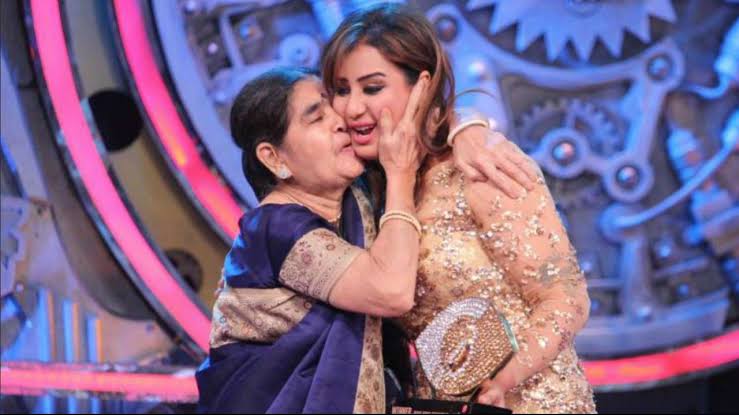 shinde_official's tweet photo. Uper jiska ant nhi use Ashman kehte hai,🤗😍
Jahan mai jiska ant nhi use maa kahte hai 😍😍💕

#ShilpaShinde 
#ShilpaMyHeart 
#MissyouShilpama 
#ForAllMom https://t.co/KC4it8lj6W