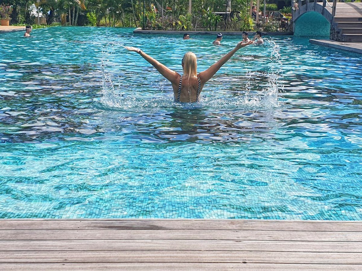 liezelv's tweet photo. "Life is better when you're swimming." ππ»ββοΈππ»ββοΈππ»ββοΈππ½ββοΈππ»ββοΈ
.
.
Enjoying the hospitality , the view and pool @SavoyResortSpa in seychelles.
.
#SeeSeychelles #Seychelles
#LoveSeychelles #SeychellesIslands https://t.co/MxW8y9JekF