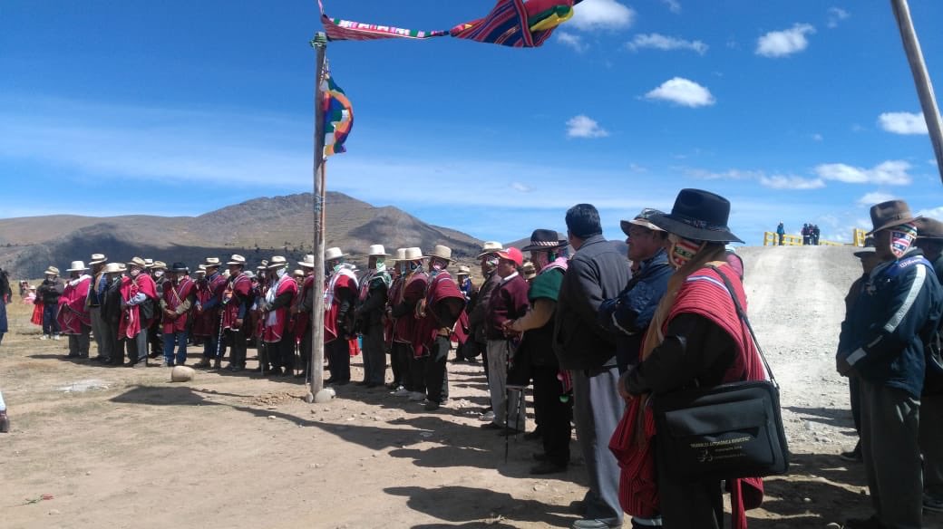 madretierrabol's tweet photo. #LaPaz | .@FDI_oficial beneficia 2.839 familias de 50 comunidades del municipio de #Humanata con la entrega dos puentes vehiculares: "Puente Vehicular Jajaya" con un financiamiento de Bs. 2.414.550 y "Puente Vehicular “Chusic Huyu Ticata" con un financiameinto de Bs. 1.649. 672. https://t.co/1GYTUGci8e