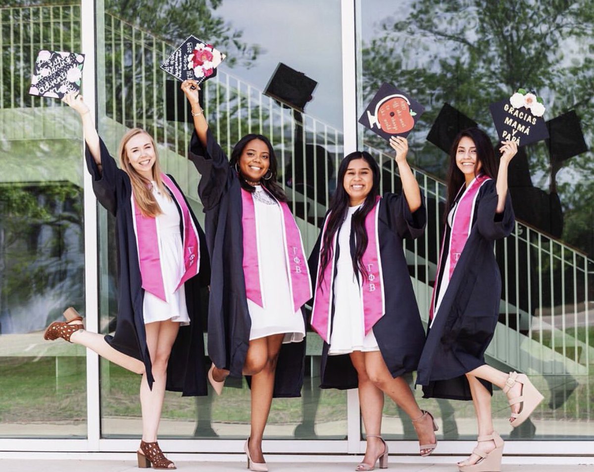 TAMUC_CPC's tweet image. . Congrats Ladies of Gamma Phi Beta 💗🎓
.
. Class of 2019 💗🎓
.
. 
. #graduationtime #2019 #tamac #tamuc23 #panlovetamuc