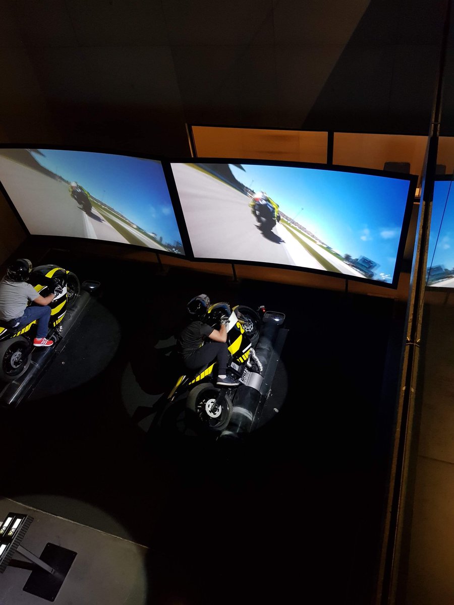 GsxrMich's tweet photo. Super expérience chez I-Way Lyon simulation Moto gp et Rallye https://t.co/Wfnh0PwFEL