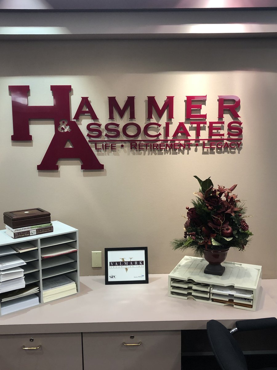 AaronLeeHammer's tweet photo. Last night I hosted the Hammer &amp; Associates 45th Anniversary Party. Great night spent with great people! https://t.co/grp9DSmEbs