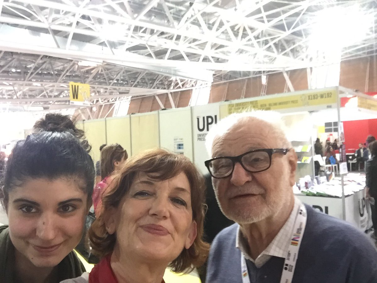 peirolero's tweet photo. #saloneInternazionaledellibro #SalTo19 #fatichebelle #incontribelli #superfestival #animearabe #fahrenheit #fofi 👍😊 https://t.co/LJf4tODTQK