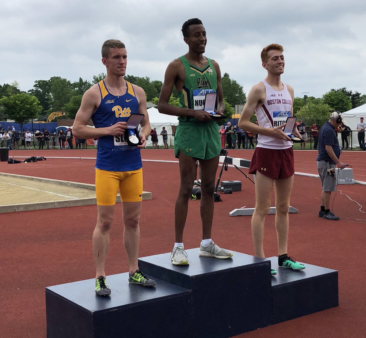 ACCTrackField's tweet image. Check out your men's 1500m medalists! 

🥇 Y. Nuguse, 3:41.34, @NDXCTF 
🥈 N. Sloan, 3:43.05, @Pitt_TF_XC 
🥉 I. Ritche, 3:44.34, @bctrackandfield 

#ACCOTF