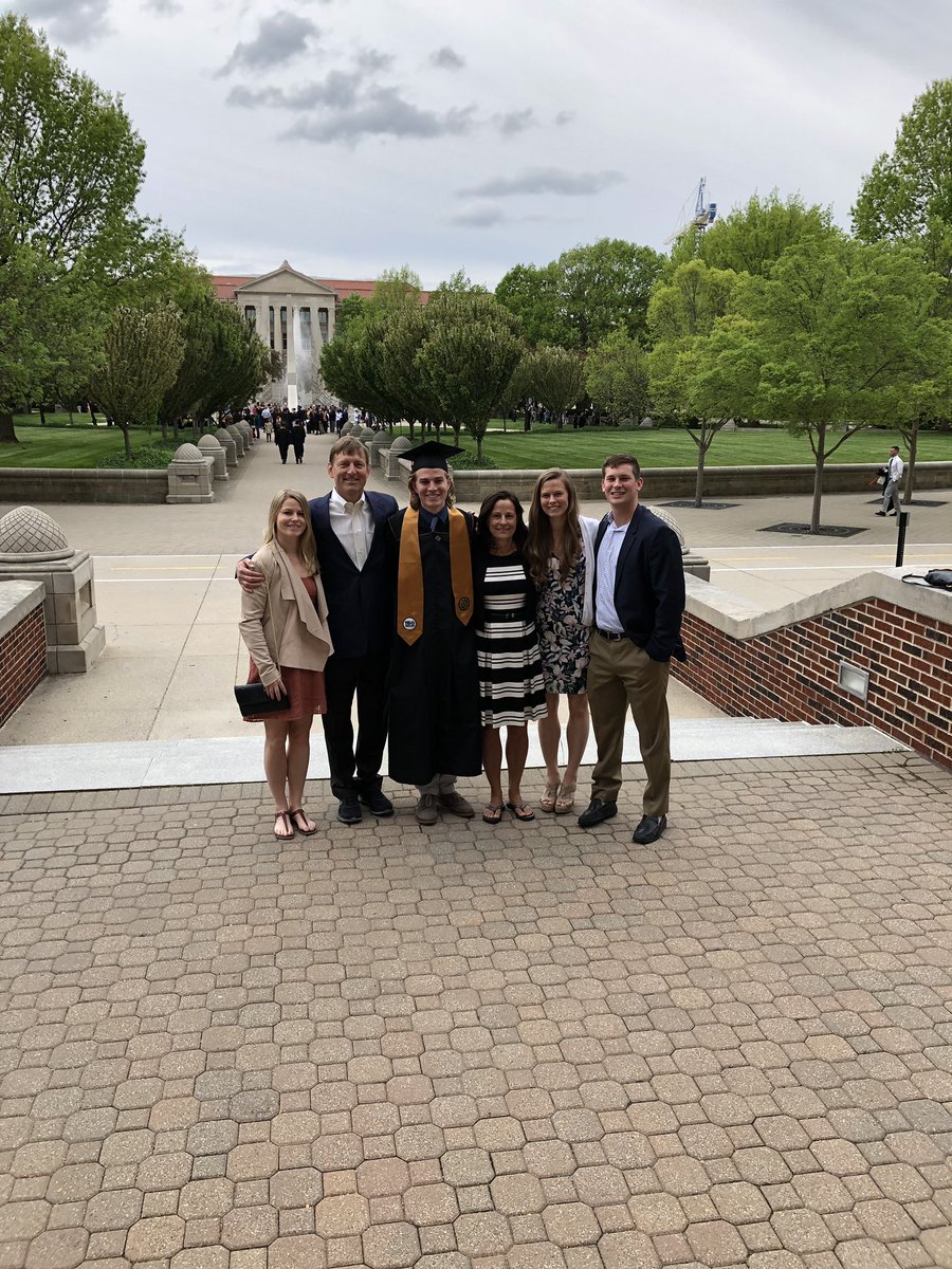 patrickrogersca's tweet photo. Congrats Jacob Rogers!!!  #PurdueWeDidIt https://t.co/ixssEXT5h0