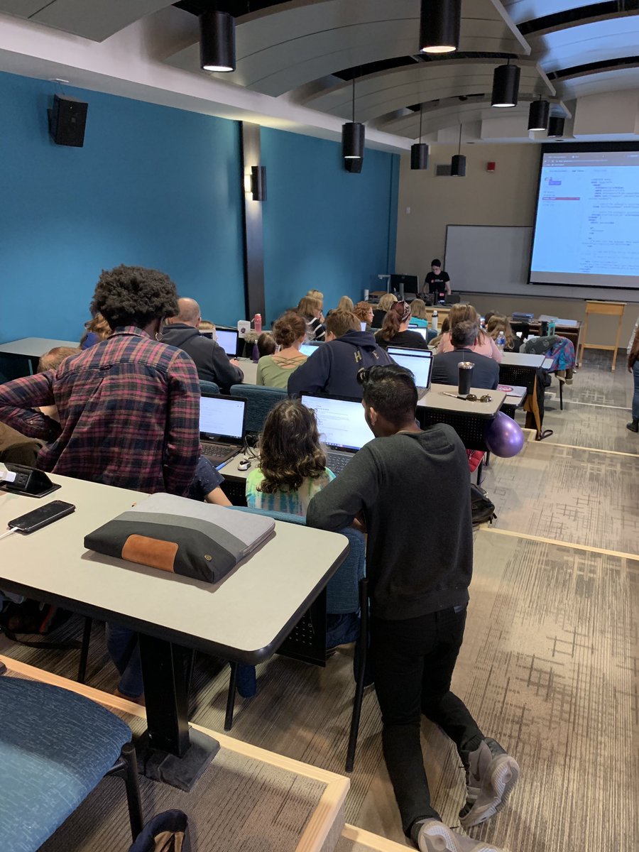 learningcodeyyt's tweet image. Big shout out to our amazing mentors in #YYT who are supporting the learners and instructors in today’s #GirlsLearningCode event! @learningcode