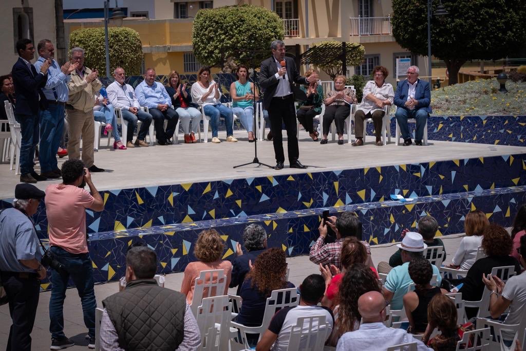 FClavijoBatlle's tweet photo. Un equipo de hombres y mujeres con un proyecto para consolidar #Guía como el motor del Norte de la Isla, con un proyecto de municipio y de Comarca, próspero y con oportunidades.
@fernandobagc
#26M
#ContratoconCanarias 
#LuchandoporCanarias https://t.co/q88SDSYoJV