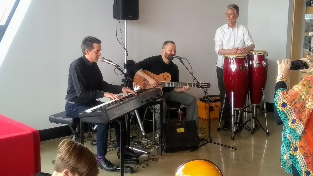 We're in Kitchener, enjoying <a href="/timlouisjazz/">Tim Louis</a> and <a href="/Juneyt/">Juneyt Yetkiner</a>, performing together! You can hear both of them - on separate tracks - on our On the Road CD 😊