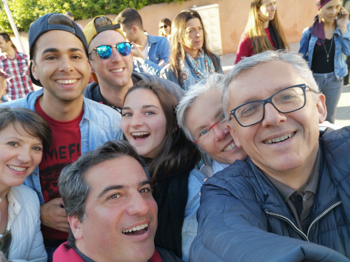 JLGagliolo's tweet photo. Bonne humeur dans l'attente de l'élection de la Reine des quartiers Nice-Est...
#Nice06 #traditionnice @VilledeNice @Loutridentnpt @loucatnice https://t.co/4ARGbEA2aV