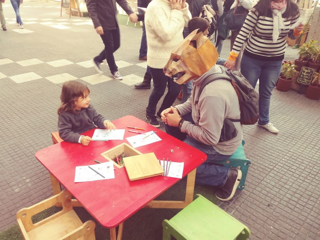 planificable's tweet photo. Estamos recibiendo tetrapack en el Mercado Drugstore, también estamos ofreciendo nuestro material sobre biodiversidad chilena 🦉
¡Ven a sacarte una foto! 📸
#planificable #educacion #sustentabilidad https://t.co/qhBZbaH4nH