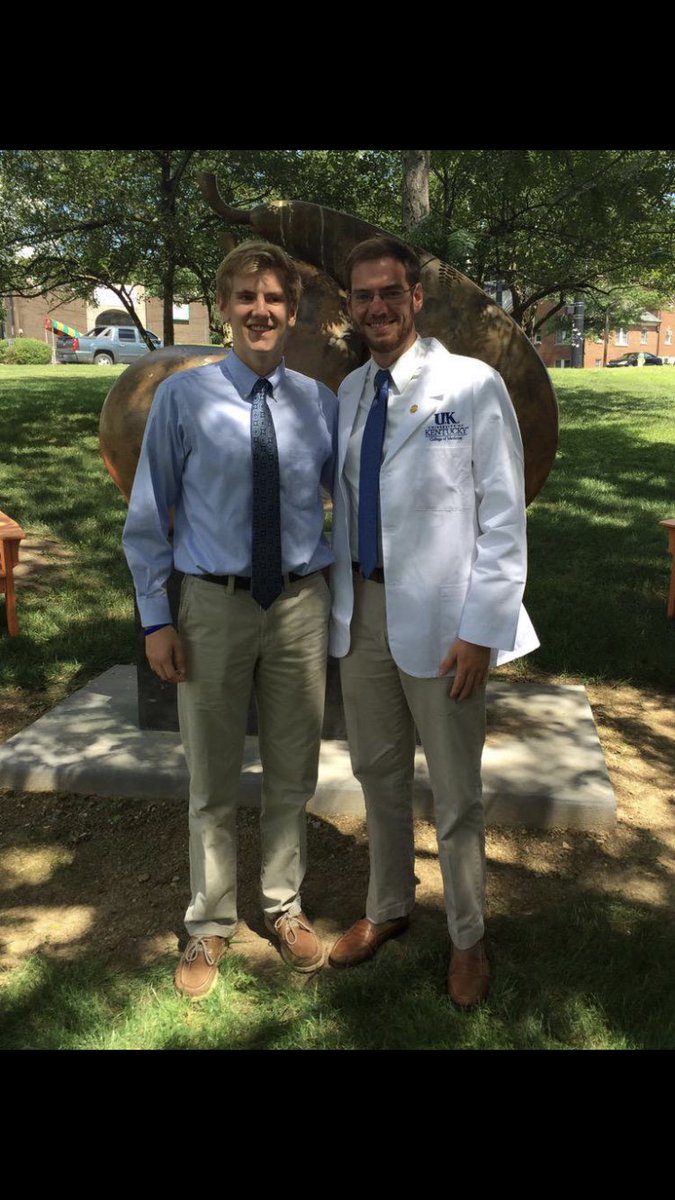 Joe_AchJa's tweet photo. A lot has changed over the course of four years: Some new knowledge was attained, a few hairs were lost, and two letters were gained! Congrats to Patrick Michael...M.D. @patmichael93 https://t.co/yTA8QW2dqu