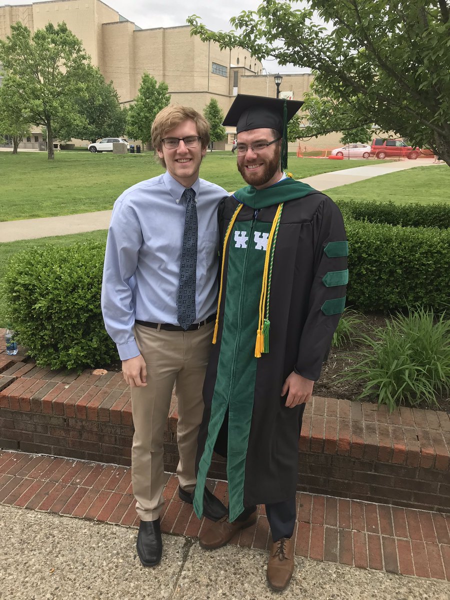 Joe_AchJa's tweet photo. A lot has changed over the course of four years: Some new knowledge was attained, a few hairs were lost, and two letters were gained! Congrats to Patrick Michael...M.D. @patmichael93 https://t.co/yTA8QW2dqu