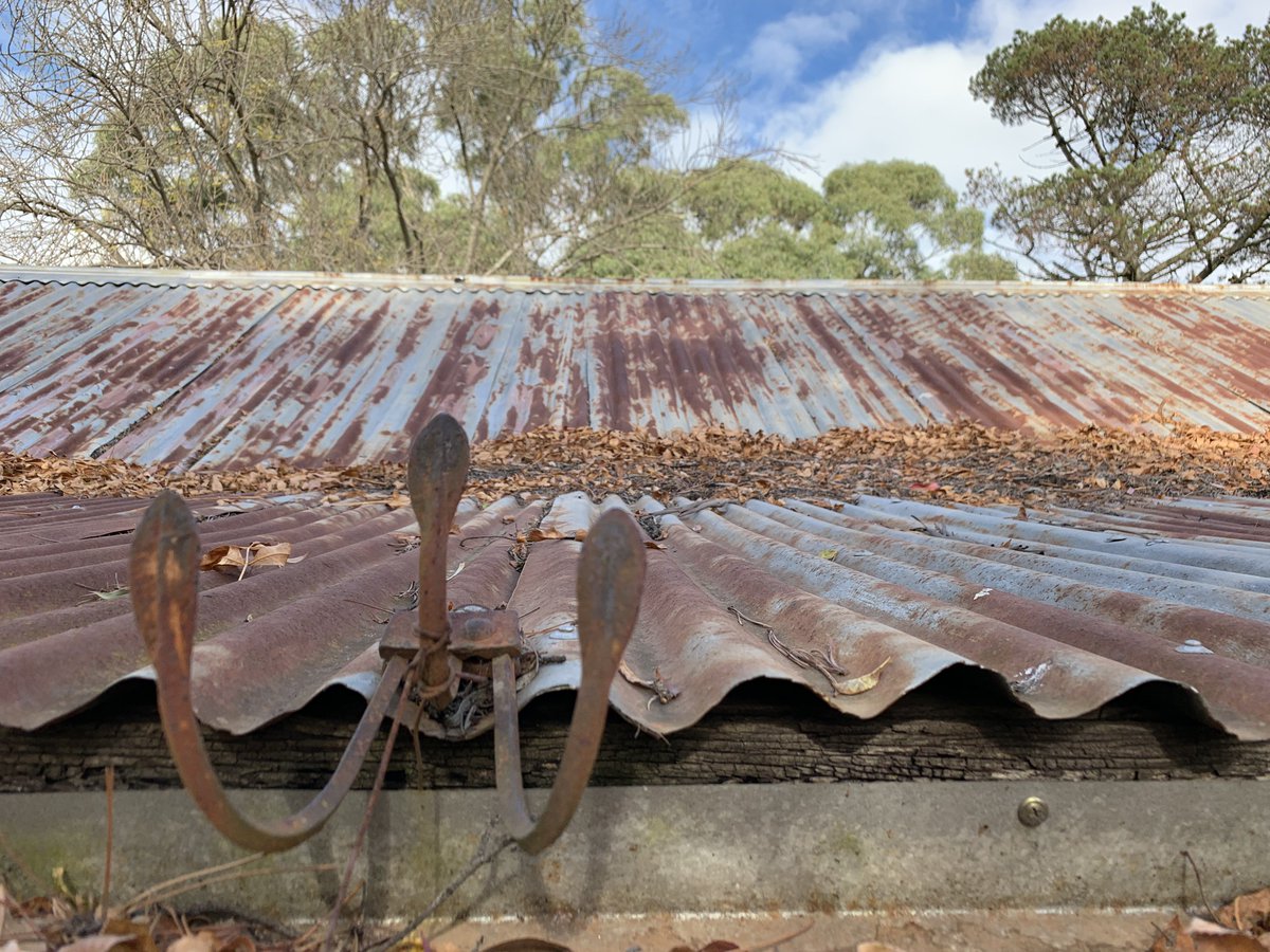 wesselvk's tweet image. Re-using old garden tools, why not!? #oldcottage #farm #reuse