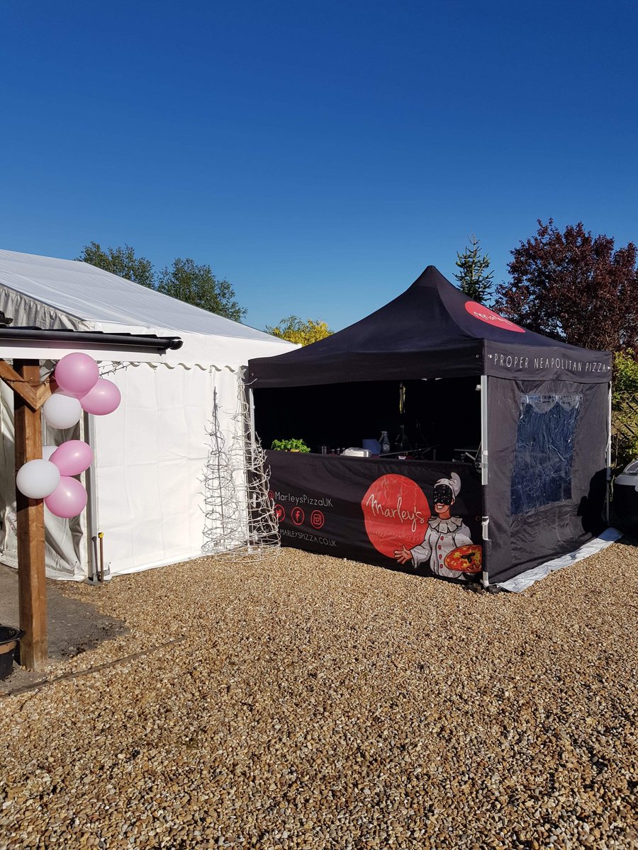 MarleysPizzaUK's tweet photo. All set up for a 21st birthday party 🍕🎁🎉🎈

#Pizza #Poulton #LancashireFood https://t.co/Zk4QBNzI7P
