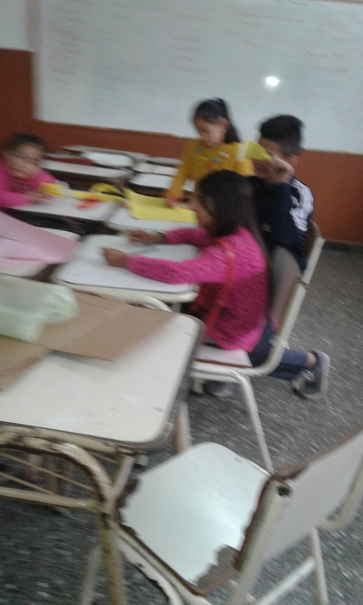 ElbaFlo62612680's tweet photo. Escuela abierts Dr. Jose' Vicente Sola armados de porta pañuelo.@UrtubeyJM @aniberruezo @patriciapinasco @artydance23 @larubita70 @rubem_dario29 @FerSiarezEa @giseraven https://t.co/fqS7640hjm